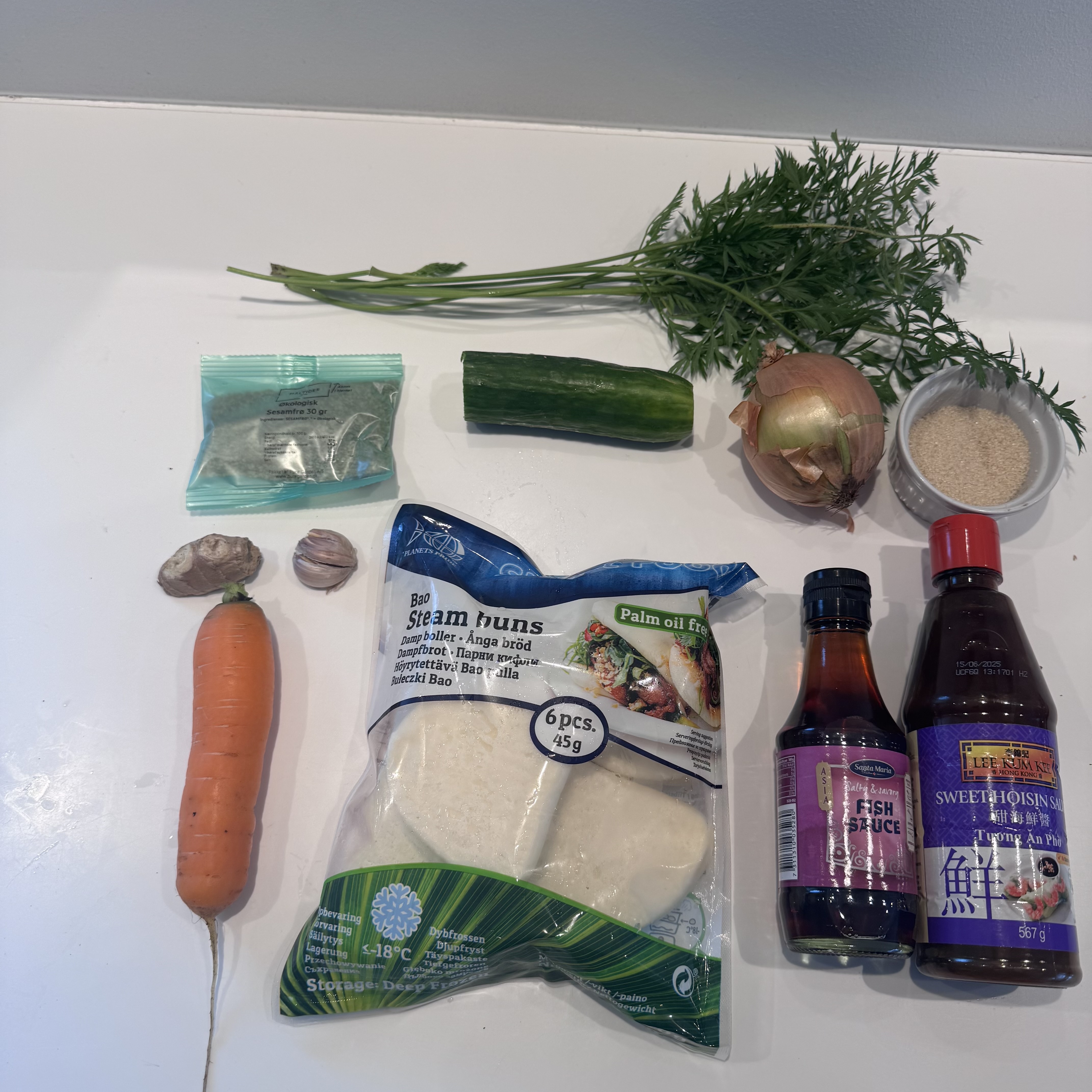 Ingredienser til bao med hakket kylling